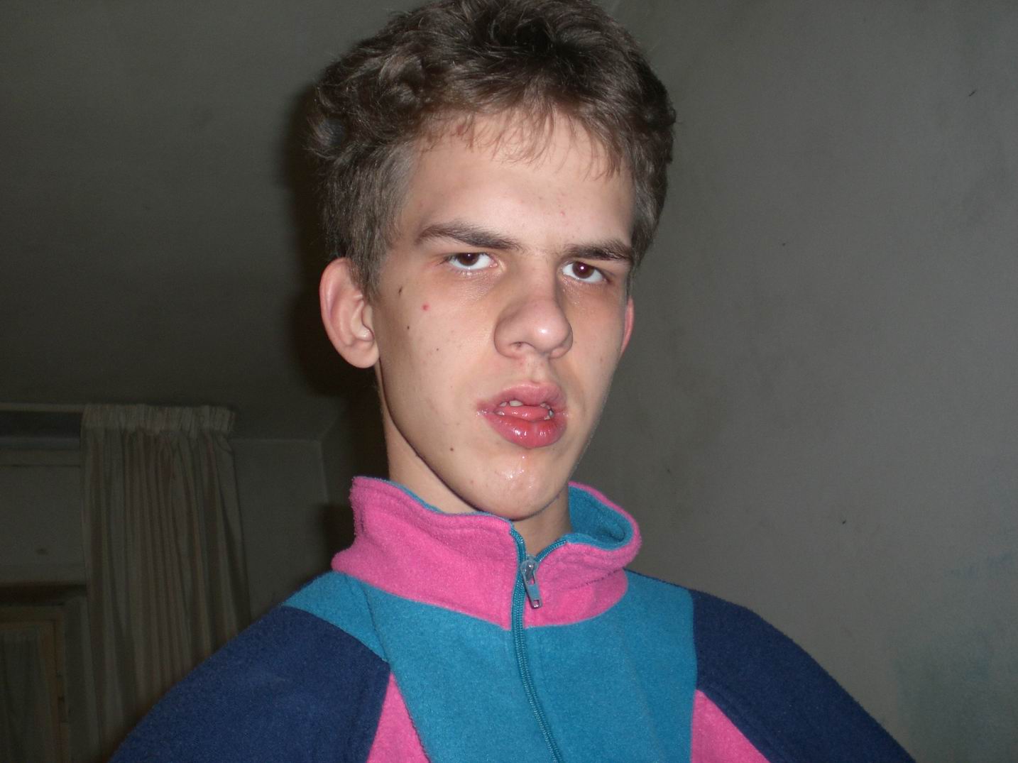 20852